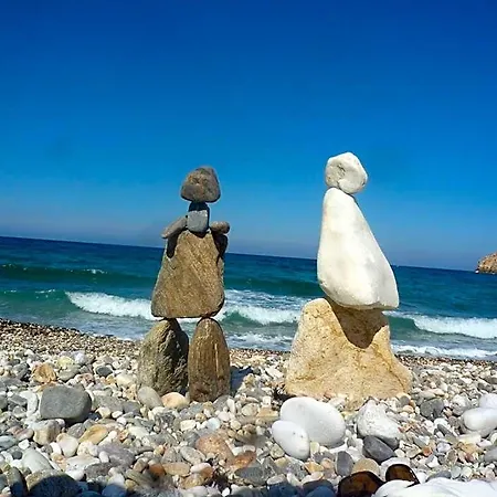 Kouros 호텔 *